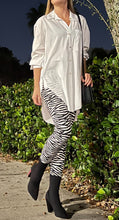 Load image into Gallery viewer, Zebra Print Leggings
